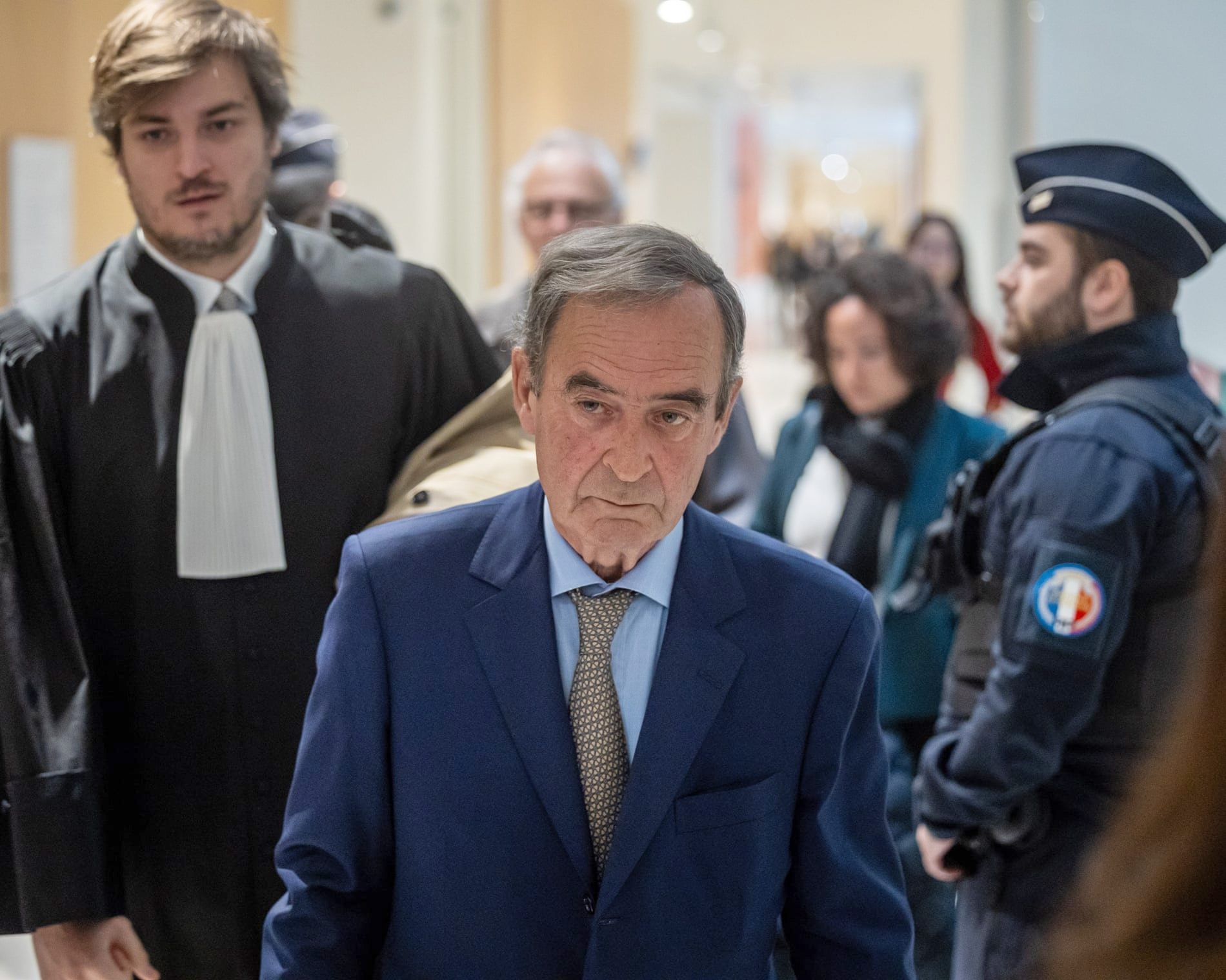 সিরিয়ায় জঙ্গিদের টাকা দিয়েছিল ফরাসি সিমেন্ট কোম্পানি লাফার্জ, কেন