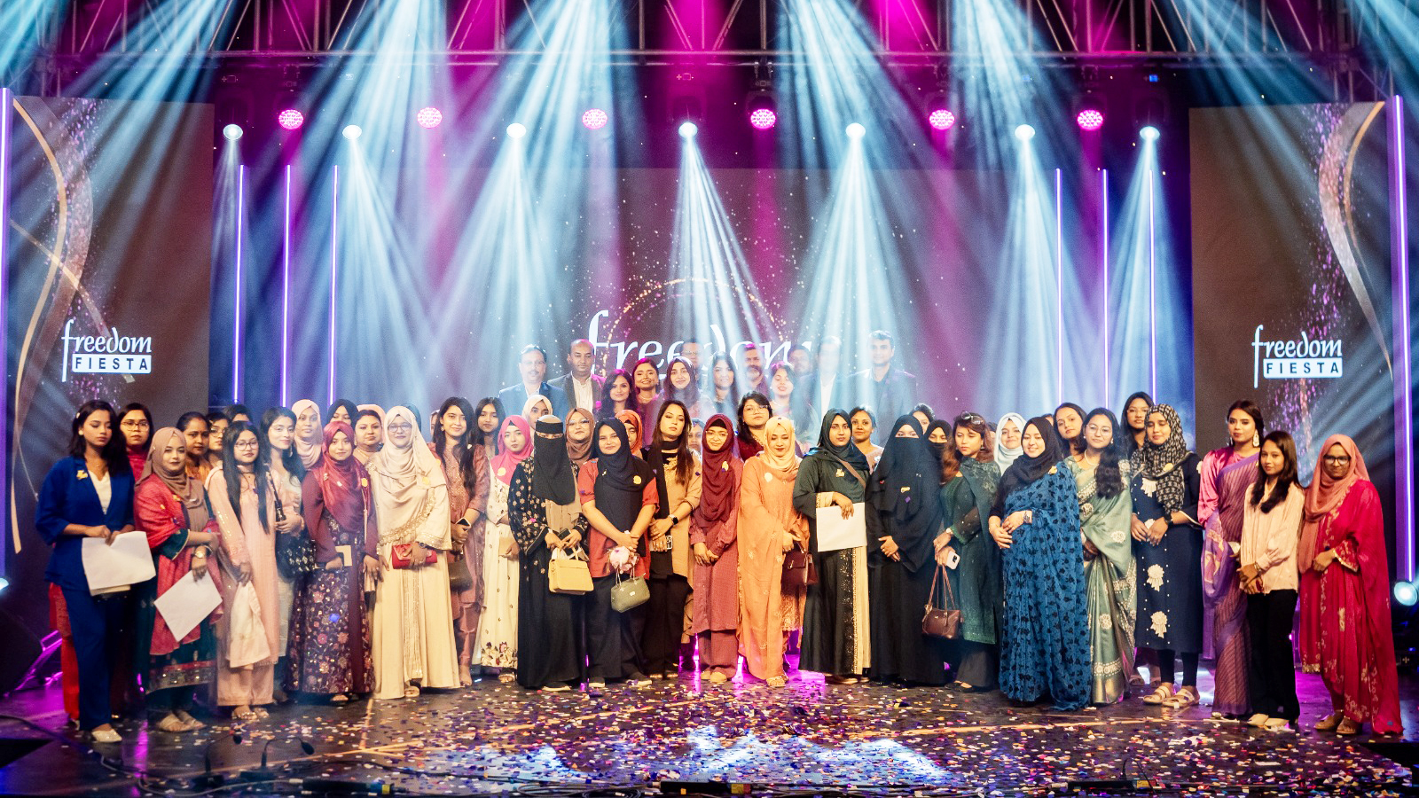 ‘স্কুটি নাকি গোল্ড’ ক্যাম্পেইনের বিজয়ীদের পুরস্কার দিল ফ্রিডম, মেয়াদ বাড়ল ক্যাম্পেইনের