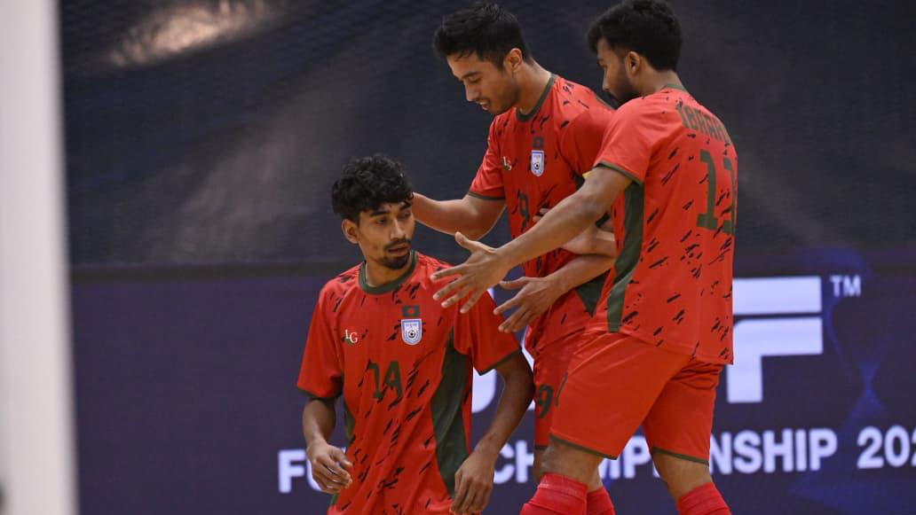 ৮ গোলের থ্রিলারে ভারতকে রুখে দিল বাংলাদেশ