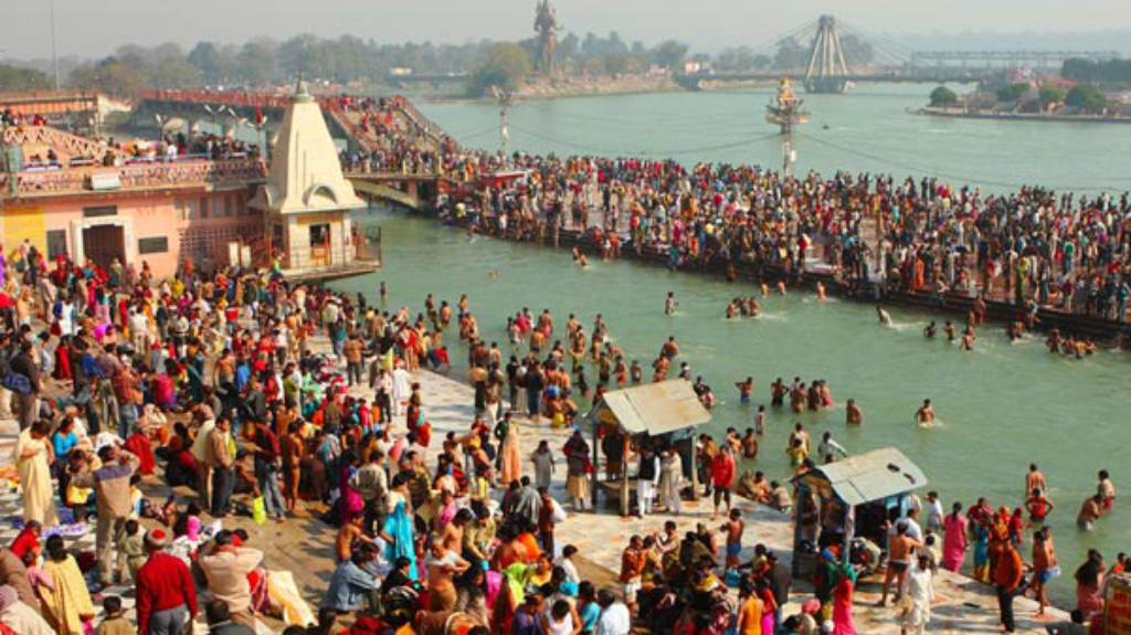 পশ্চিমবঙ্গে ২০ বছর আগে মেলায় নিখোঁজ, বাংলাদেশে রাস্তায় ভিক্ষা করতেন রাধিকা