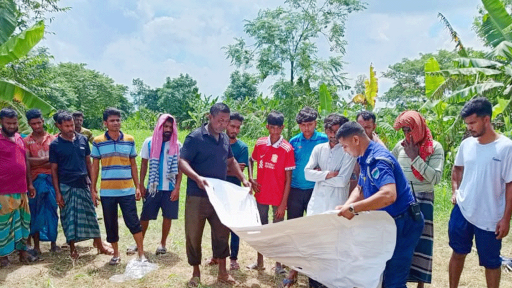 পদ্মার চরে কিশোর ভ্যানচালকের গলাকাটা লাশ উদ্ধার