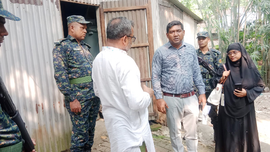 সাটুরিয়ায় ১২৭ এলপিজি সিলিন্ডার উদ্ধার, তিন প্রতিষ্ঠানকে ৬০ হাজার টাকা জরিমানা