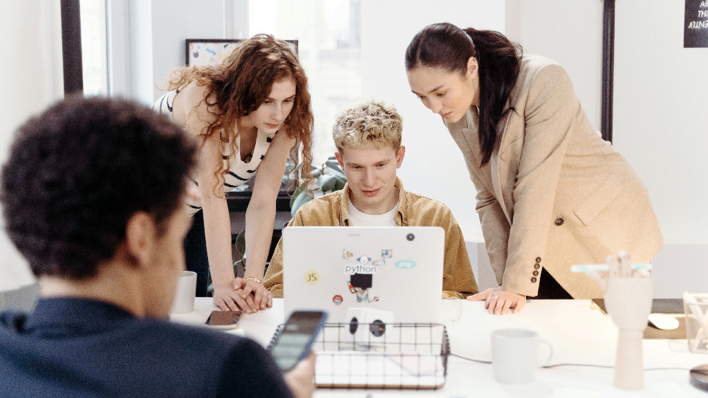 চাকরিকে ‘সিচুয়েশনশিপ’ হিসেবে দেখছে জেন-জি, বলছে গবেষণা