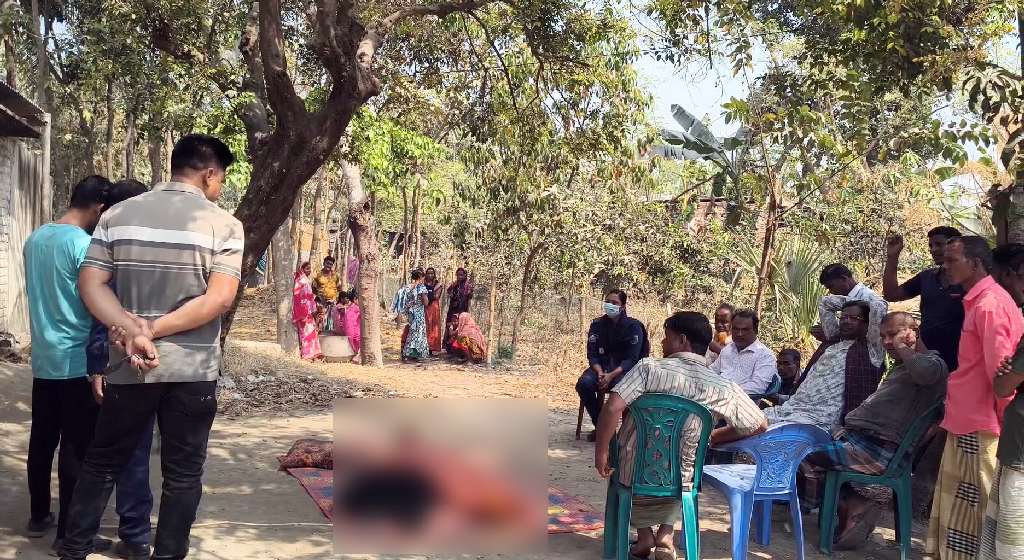 নওগাঁয় গৃহবধূর লাশ উদ্ধার, স্বামী আটক