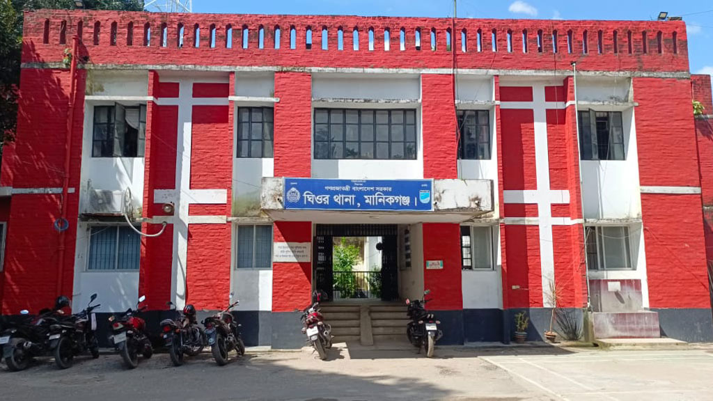 ক্ষীরাই নদে ভেসে উঠল ইমামের লাশ