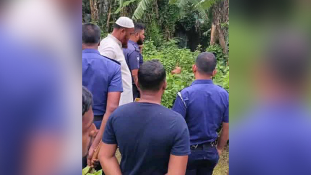 হালুয়াঘাটে বৃদ্ধকে পিটিয়ে হত্যা, জামাতা আটক