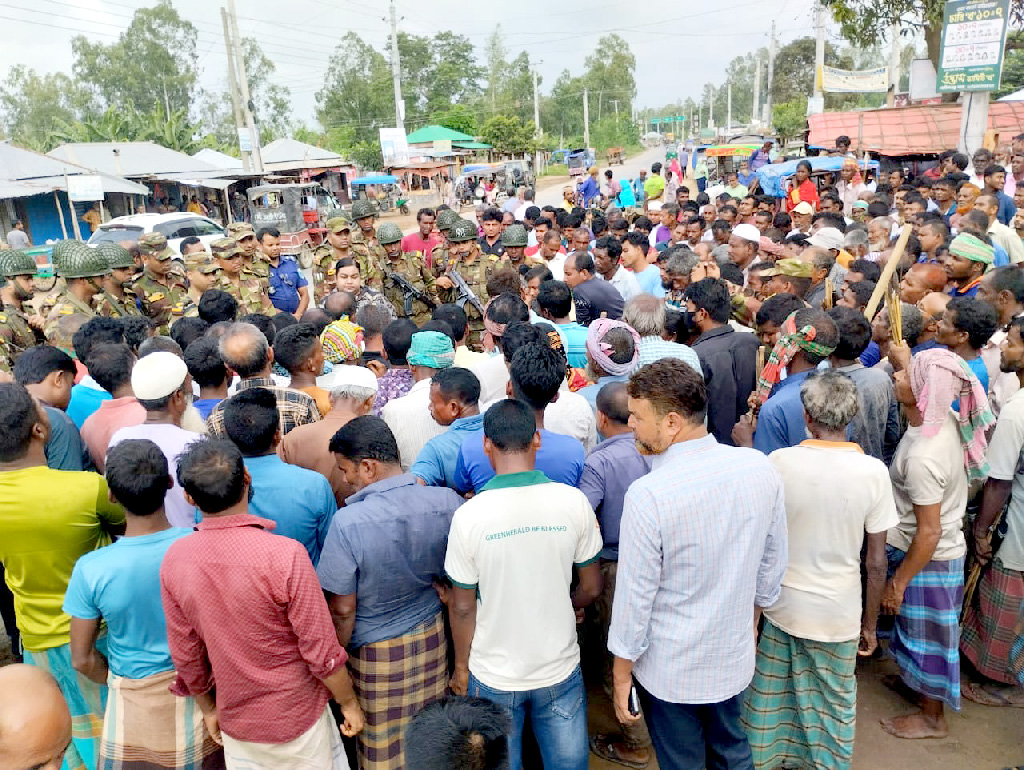ইপিজেড নিয়ে পক্ষে-বিপক্ষে সাঁওতালদের কর্মসূচি, সড়ক অবরোধ