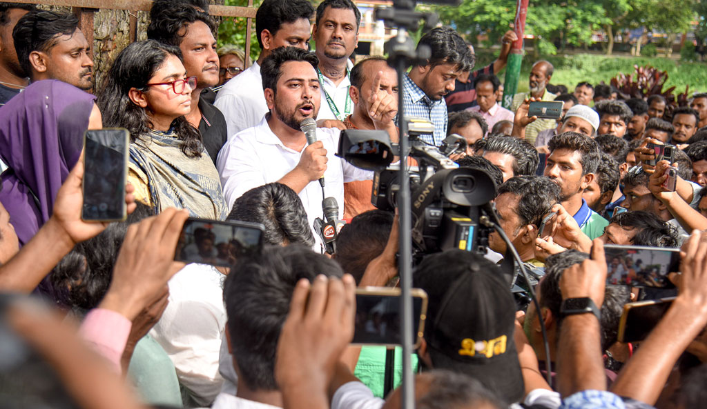 নতুন করে কোনো ভয়ের সংস্কৃতি বাংলাদেশে গড়ে উঠতে দেব না: নাহিদ ইসলাম