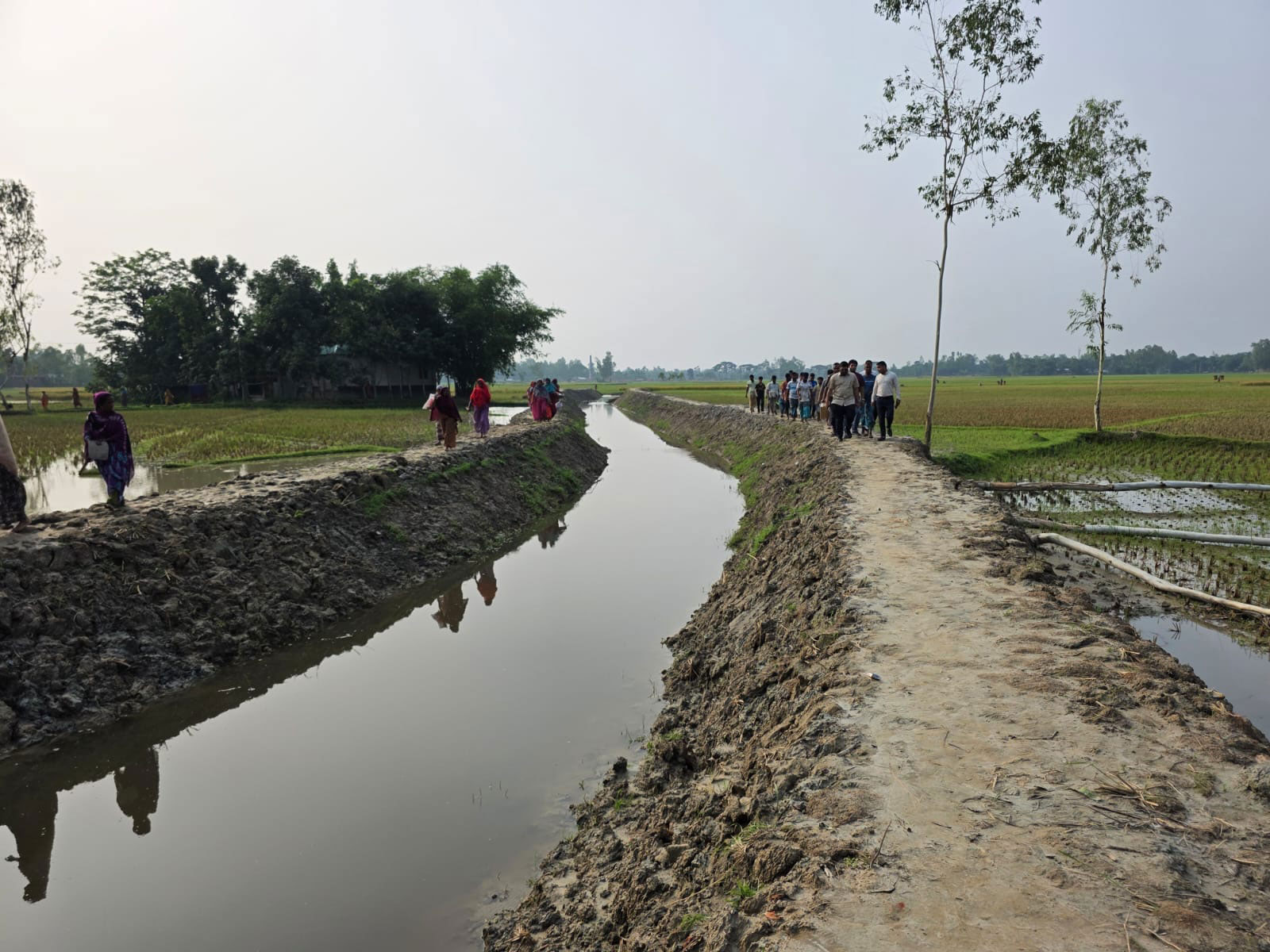 গাইবান্ধায় খাল খনন শেষে প্রকল্পের ৪১ লাখ টাকা সরকারি কোষাগারে ফেরত