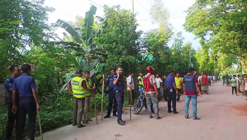 গোবিন্দগঞ্জে বালু তোলাকে কেন্দ্র করে বিএনপির দুই পক্ষের সংঘর্ষ, আহত ১০