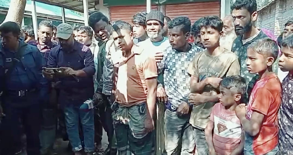 ওরশের খিচুড়ি নিয়ে বাগ্‌বিতণ্ডা, কিলঘুষিতে হোমিও চিকিৎসক নিহত