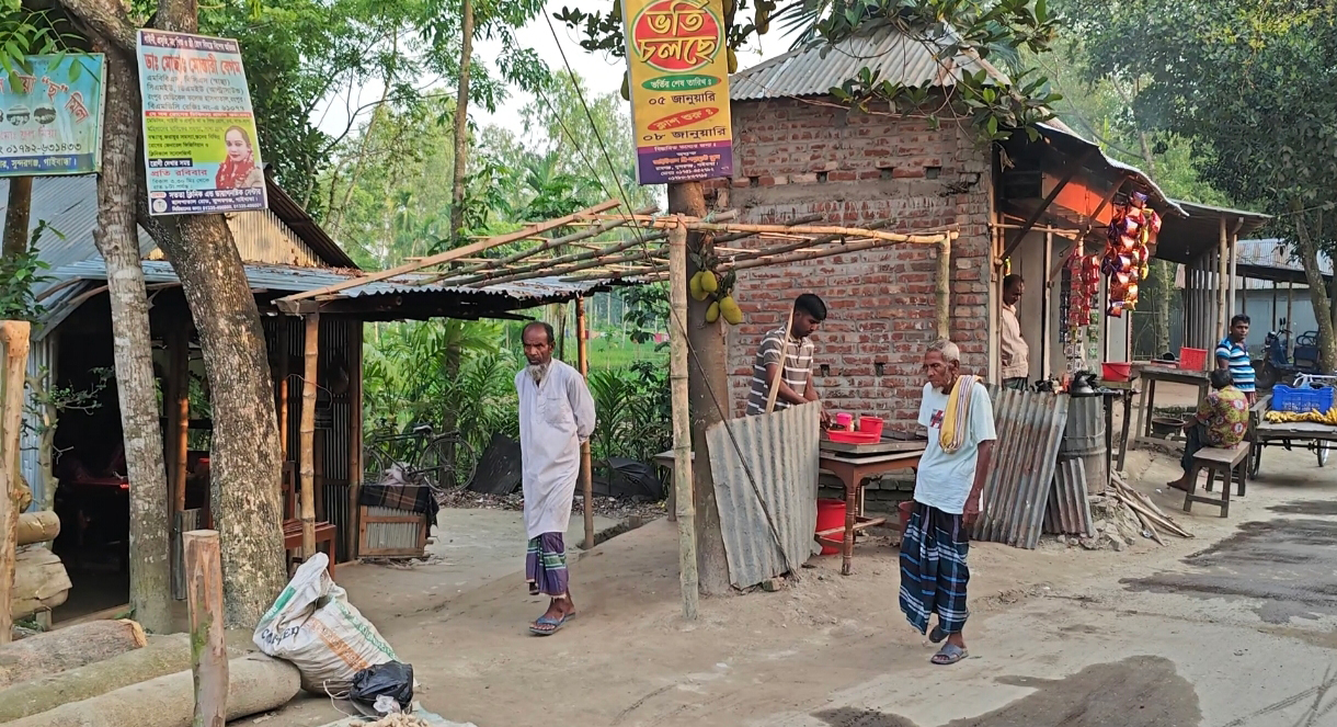 মামলা করে আদালতের রায় মানছেন না বাদী, বিধবার জমি দখলে নিতে স্থাপনা নির্মাণ