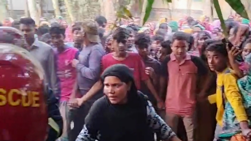 গাইবান্ধায় সেপটিক ট্যাংক থেকে স্কুলছাত্রীর গলাকাটা লাশ উদ্ধার