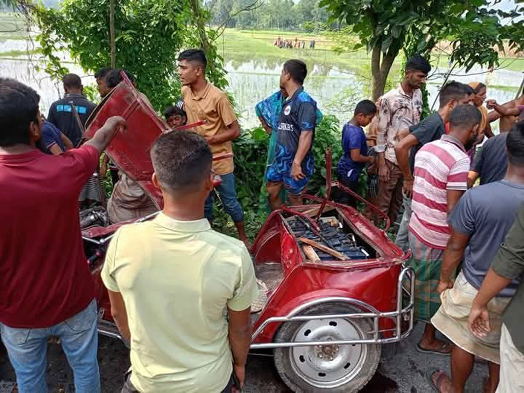 ঈদের আগের দিন গাইবান্ধায় সড়কে ঝরল ৬ প্রাণ