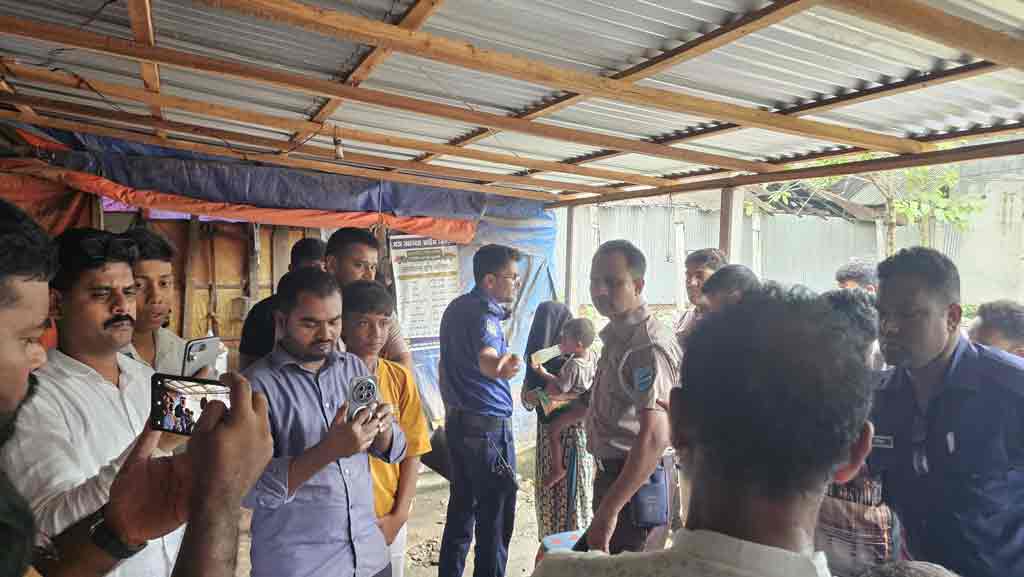 আশ্রয়ের কথা বলে সন্তানদের সামনে ধর্ষণ, ছেলেদের নিয়েই আত্মহত্যাচেষ্টা মায়ের