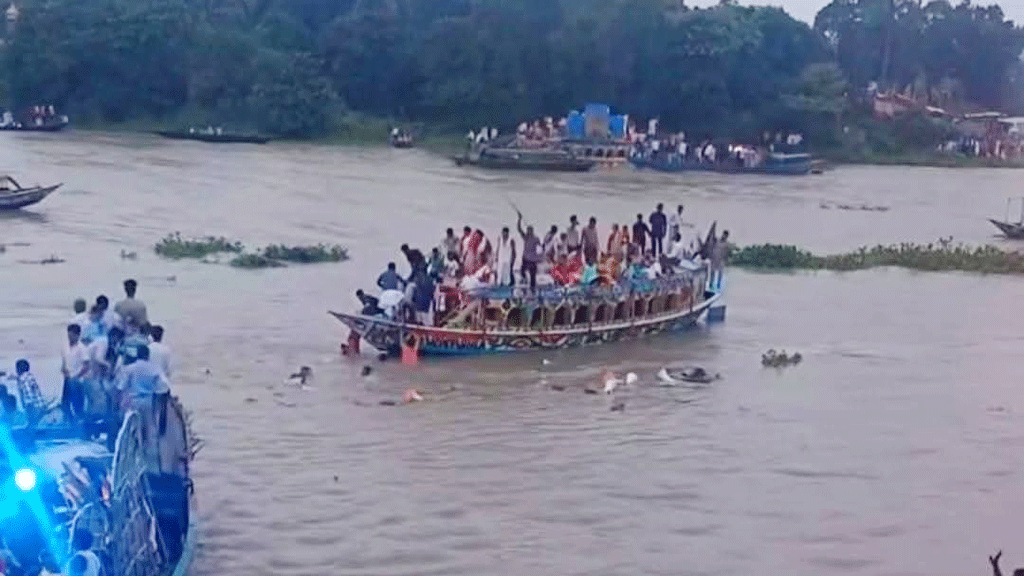 প্রতিমা বিসর্জনের সময় নৌকা ডুবে নিখোঁজ ২ শিশুর একজনের মরদেহ উদ্ধার