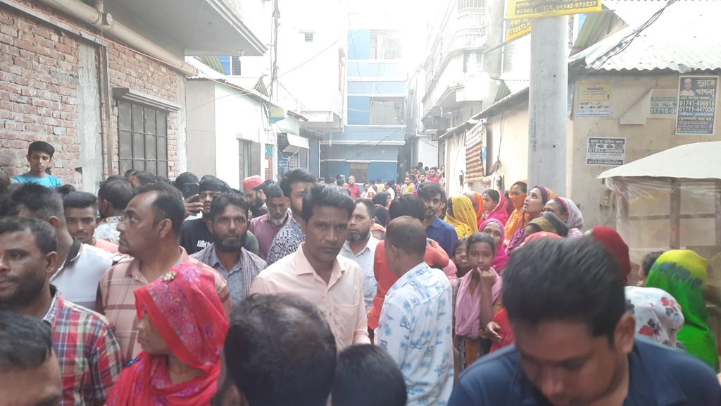 গাজীপুরে স্ত্রীকে গলা কেটে হত্যার পর স্বামীর আত্মহত্যার চেষ্টা