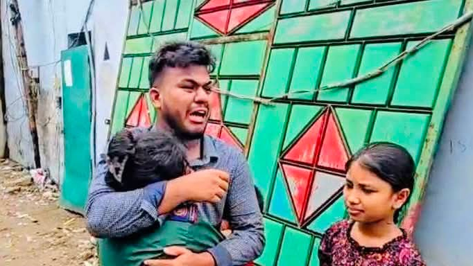 গাজীপুরে ভাইকে না পেয়ে বোনকে ছুরিকাঘাত, হাসপাতালে নেওয়ার পথে মৃত্যু
