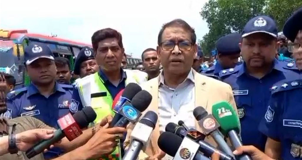 এবারের ঈদযাত্রা নির্বিঘ্ন করা সম্ভব হচ্ছে না, আমরা হিমশিম খাচ্ছি: আইজিপি