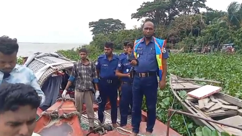 মুন্সিগঞ্জের মেঘনায় গোলাগুলি: ‘শুটার মান্নান’ নিহত, আহত ৬
