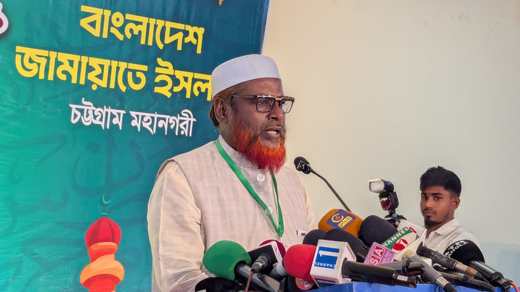 সারা দেশে জামায়াত কর্মীদের ওপর নির্মম নির্যাতন
করা হচ্ছে: গোলাম পরওয়ার