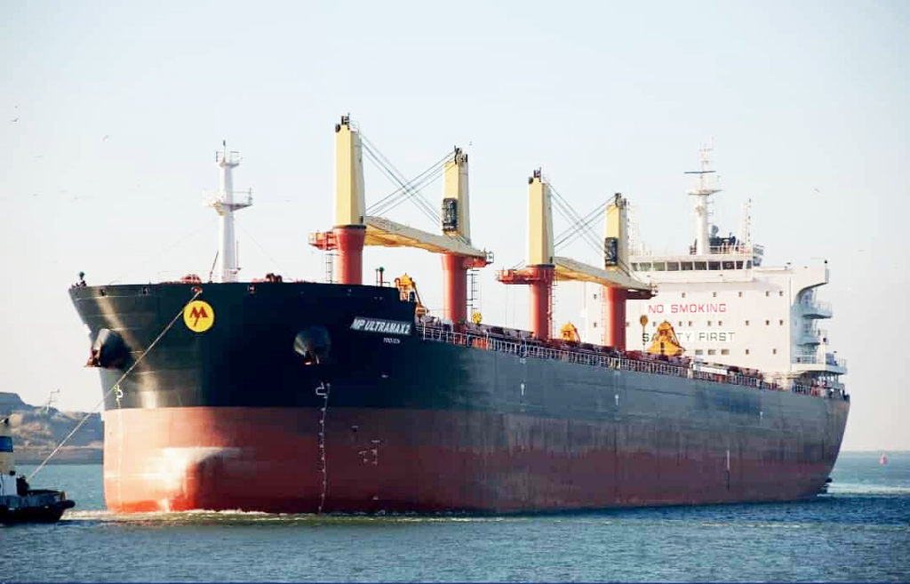 যুক্তরাষ্ট্র থেকে আরও ৬১ হাজার টন গম নিয়ে জাহাজ পৌঁছেছে চট্টগ্রাম বন্দরে