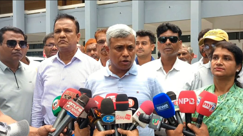 জ্বালানি তেলের দাম কমলে সমন্বয় করবে সরকার—মেহেরপুরে জ্বালানি প্রতিমন্ত্রী