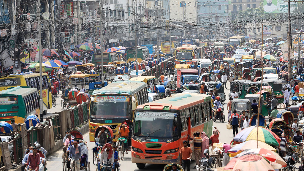 মতামত পুরোটা না মেনে ২১ বাস রুটের অনুমতি