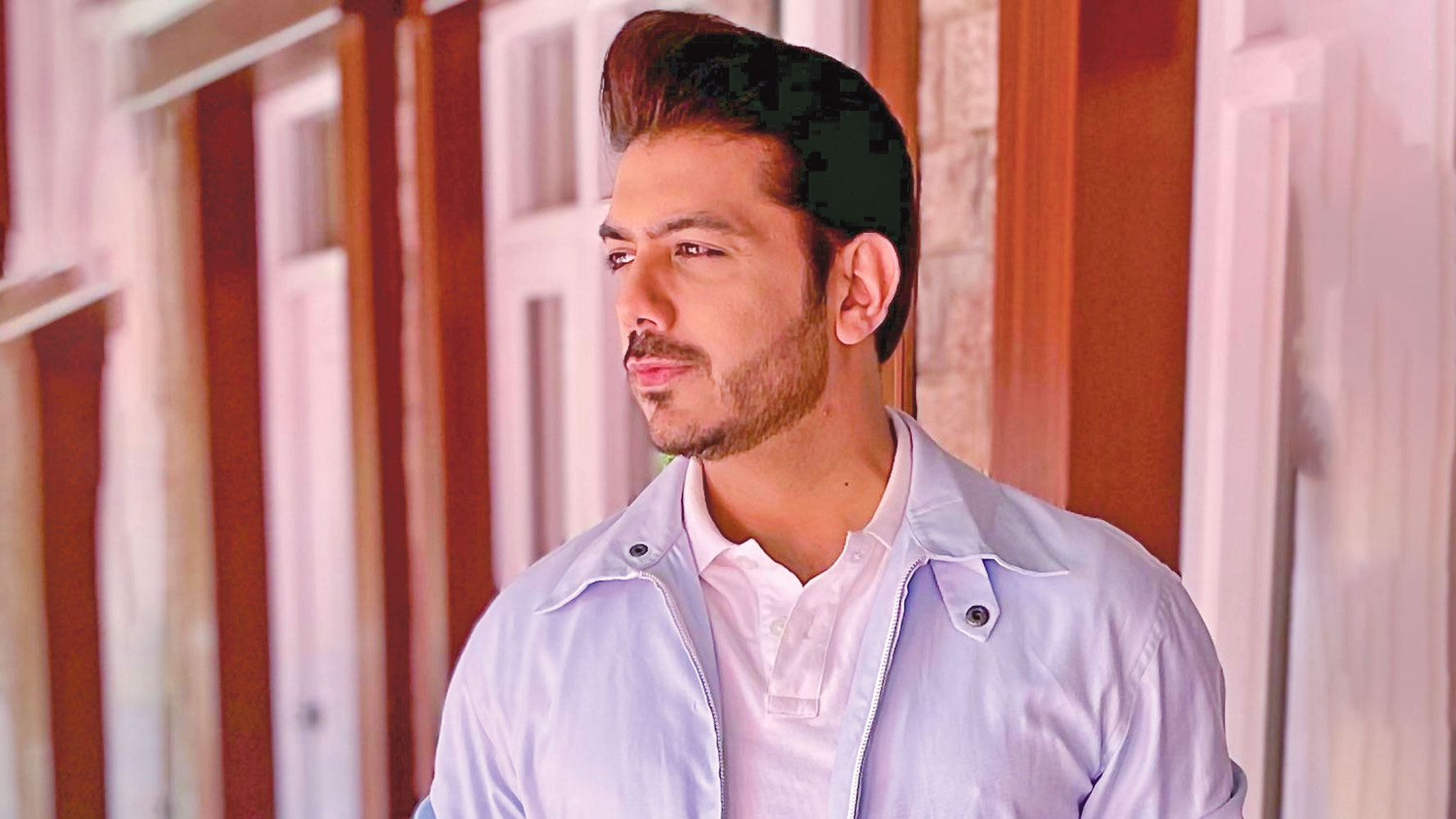 জালের সঙ্গে এক মঞ্চে ওয়ারফেজ ও লেভেল ফাইভ