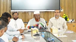 ঠাকুরগাঁও-১ উপনির্বাচন: ভোটকেন্দ্রে যেতে বাধা, আগাম সিল মারাসহ নানা অভিযোগ জামায়াতের