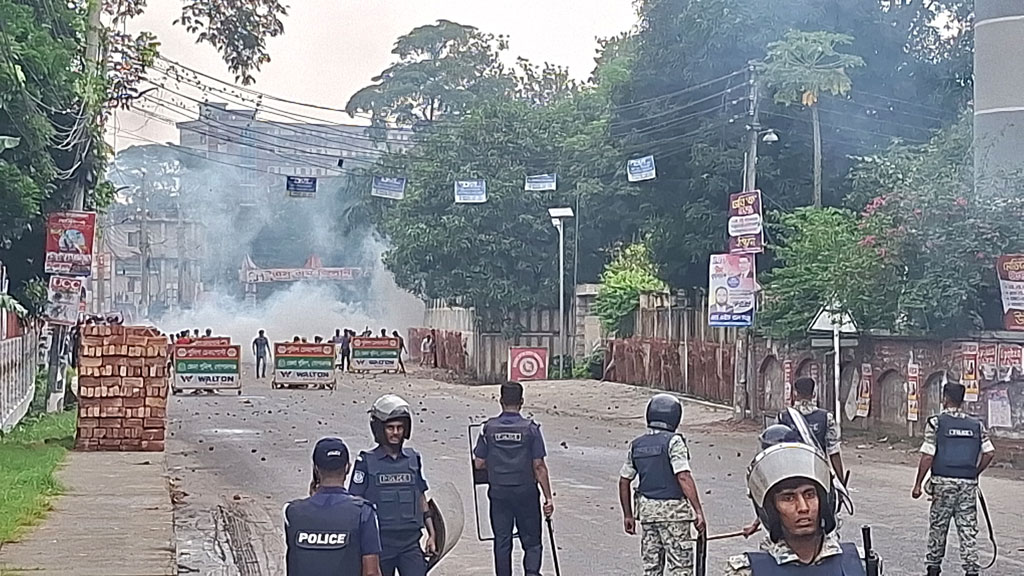 তাহলে গোপালগঞ্জে গুলি চালাল কারা, প্রশ্ন আসকের