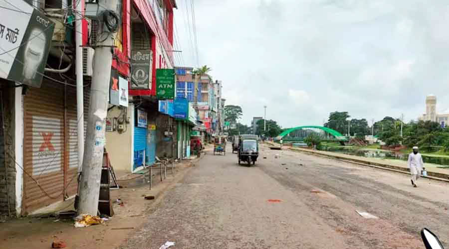 গোপালগঞ্জে আজ রাত ৮টা পর্যন্ত কারফিউ শিথিল