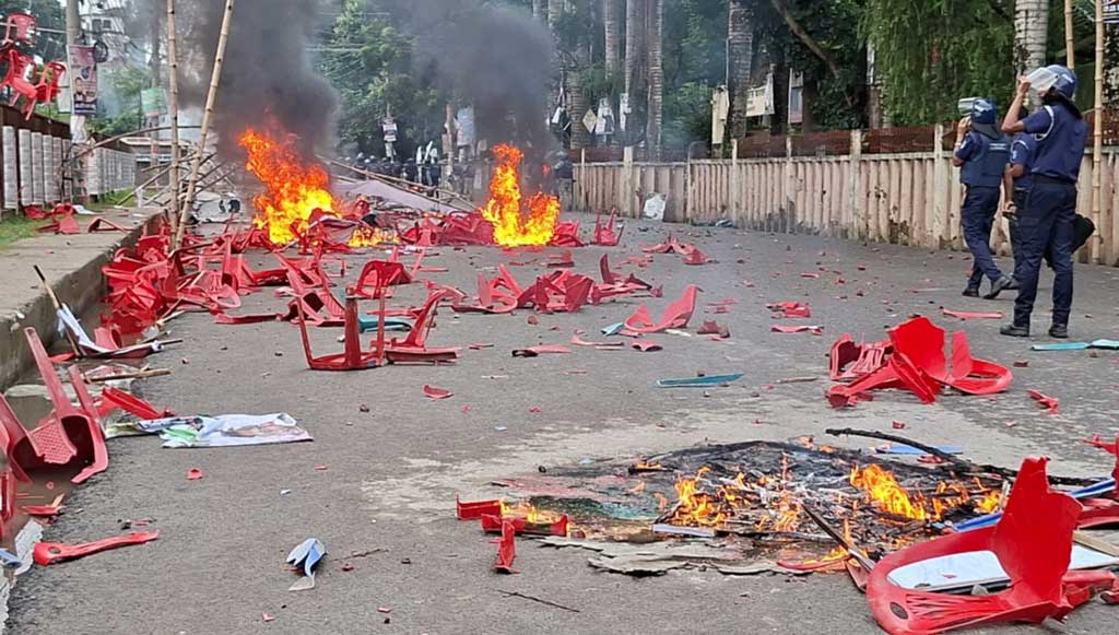 গোপালগঞ্জে এনসিপির সমাবেশে হামলা: মামলা বেড়ে ১৩, মোট আসামি ১৫৫৮৪