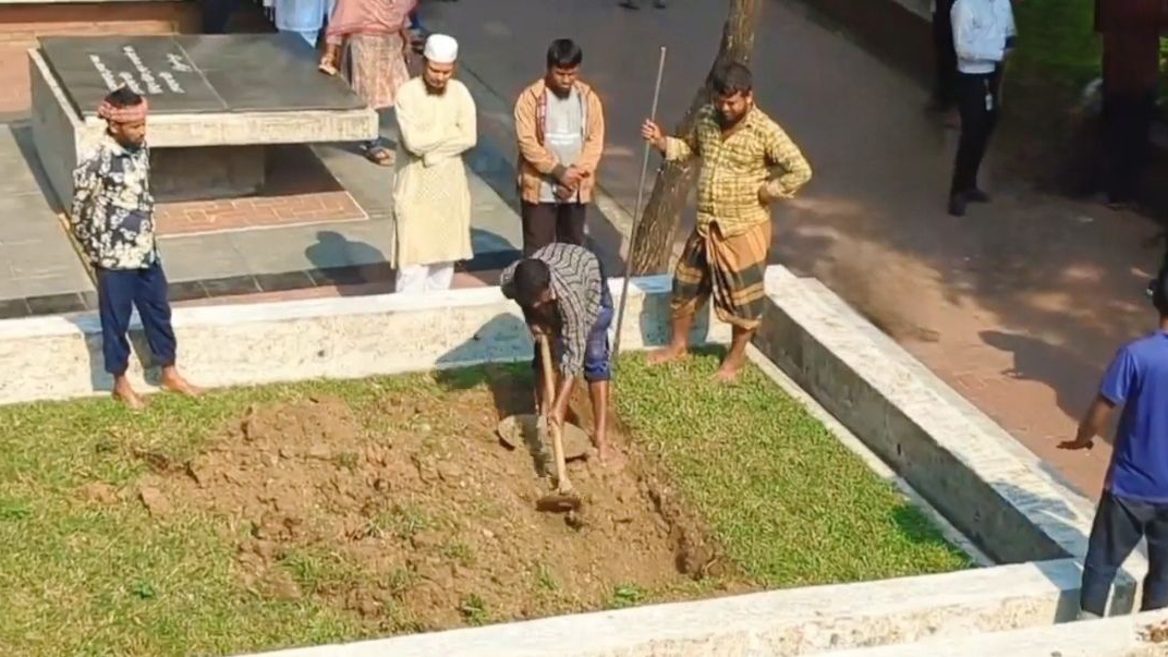 জাতীয় কবি কাজী নজরুলের সমাধির পাশে হাদির দাফনের প্রস্তুতি