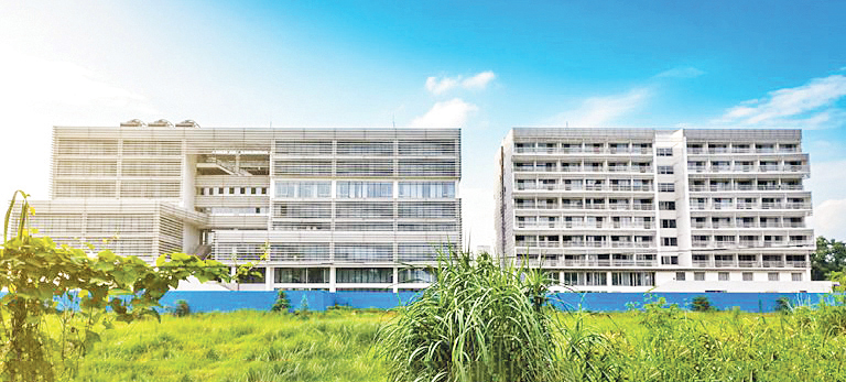 গ্রামীণ বিশ্ববিদ্যালয় নিয়ে কেন এত বিতর্ক