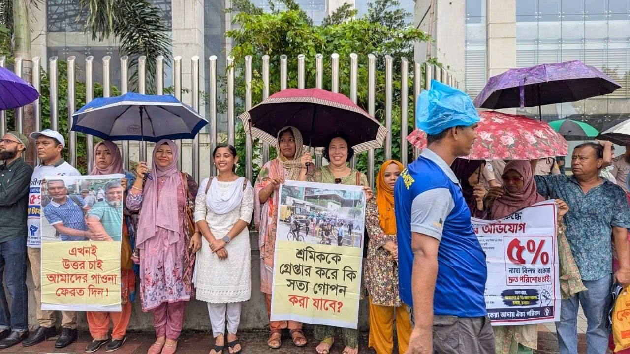 গ্রামীণফোনের পাওনা নিষ্পত্তির দাবি সাবেক কর্মীদের, এনবিআরে স্মারকলিপি