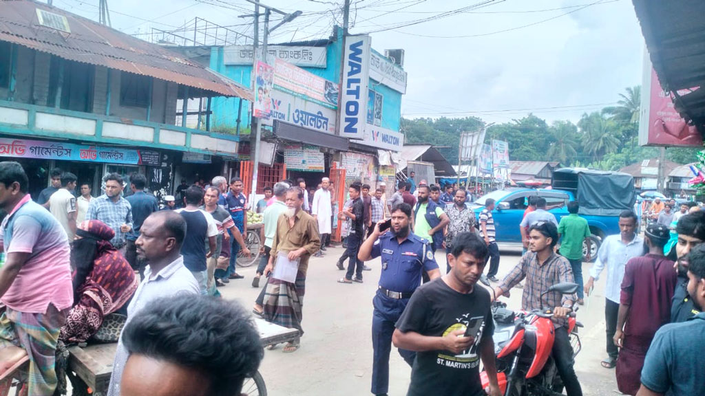 দাওয়াত না পাওয়া নিয়ে বিএনপির দুই পক্ষের সংঘর্ষ, আহত ১০
