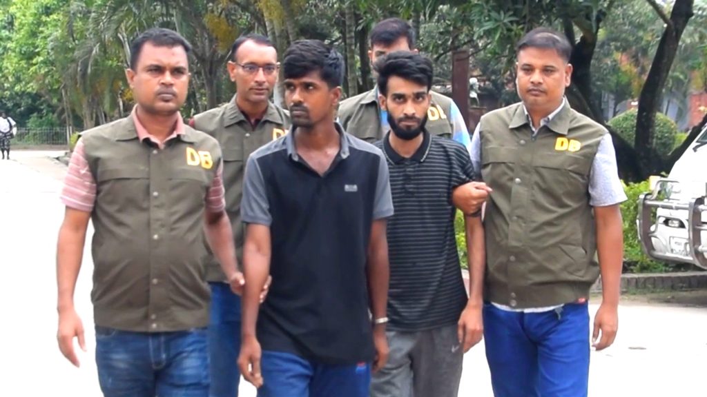 সন্তানের সামনে বাবাকে গুলি করে হত্যায় মামলা: গ্রেপ্তার ৩