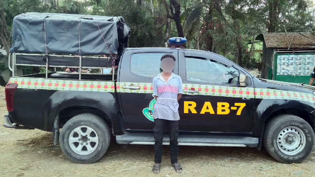 চট্টগ্রামে শিক্ষার্থীকে ভবন থেকে ফেলে হত্যার অভিযোগে আরও একজন গ্রেপ্তার