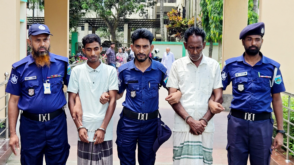 বিয়ের কথা বলে আম বাগানে নিয়ে পুড়িয়ে হত্যা, গ্রেপ্তার ২