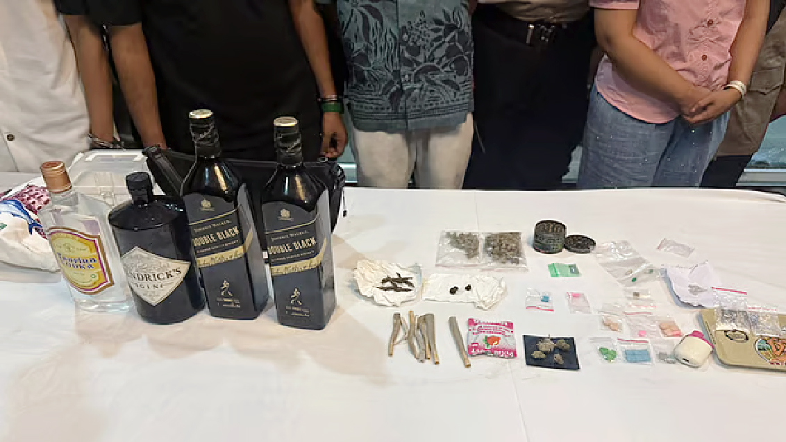 গাজীপুরে ডিজে পার্টিতে মাদক কারবার, গ্রেপ্তার ৪