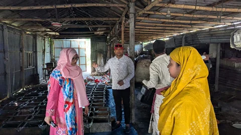 বাঘায় ২ দিনে ৪৫ মণ ভেজাল গুড় ধ্বংস, জরিমানা
