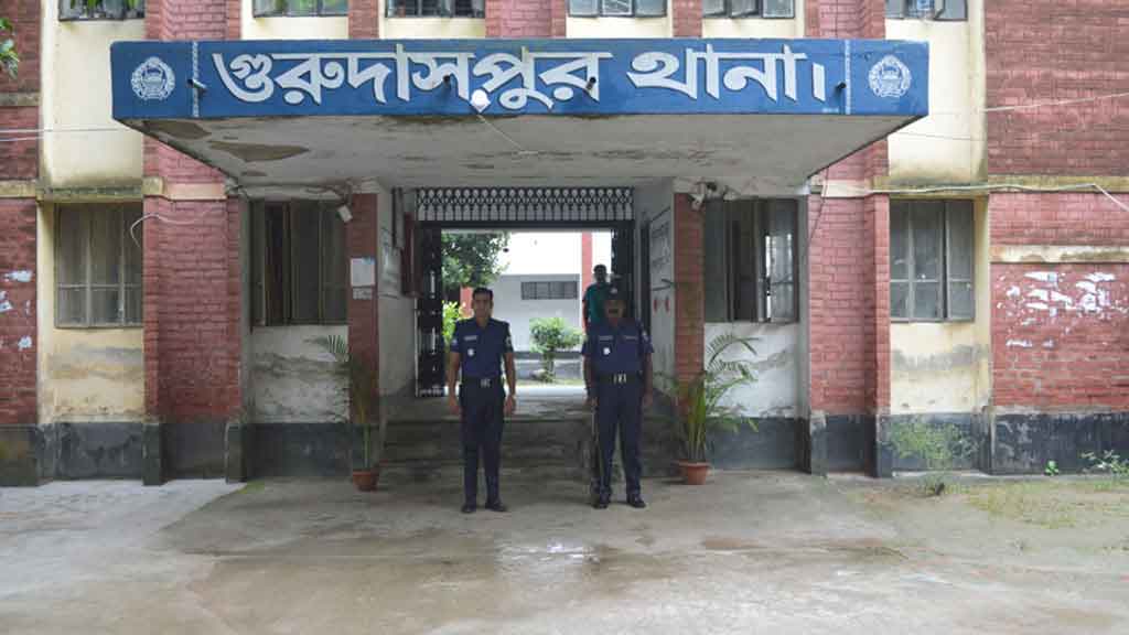 নাটোরে ‘ডিজে পার্টি’তে যাওয়ার পথে ৫৭ কিশোর আটক
