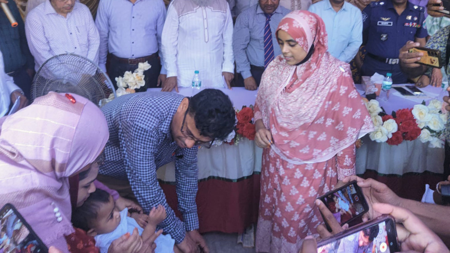 মাগুরায় ৯৪১ কেন্দ্রে হাম-রুবেলা টিকাদান কার্যক্রমের উদ্বোধন