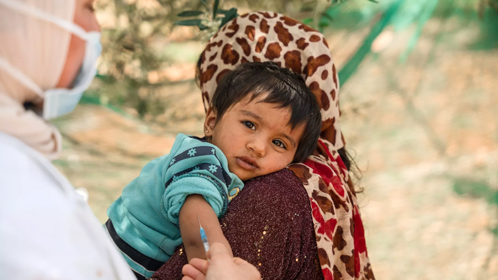 হাম কেন এত ছোঁয়াচে, কীভাবে ছড়ায়, চিকিৎসা কী