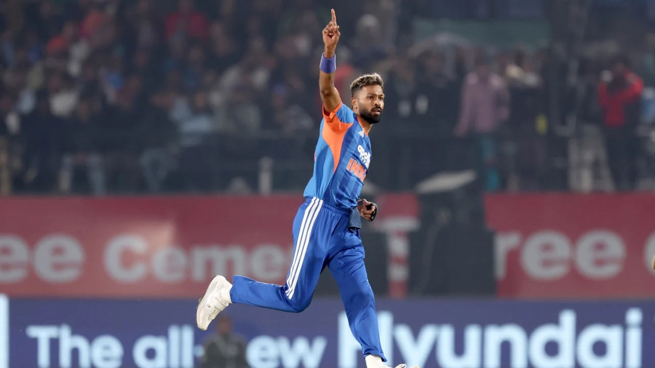 পান্ডিয়ার অনন্য ডাবল, ফর্মে ফেরার বার্তা দিলেন সূর্য