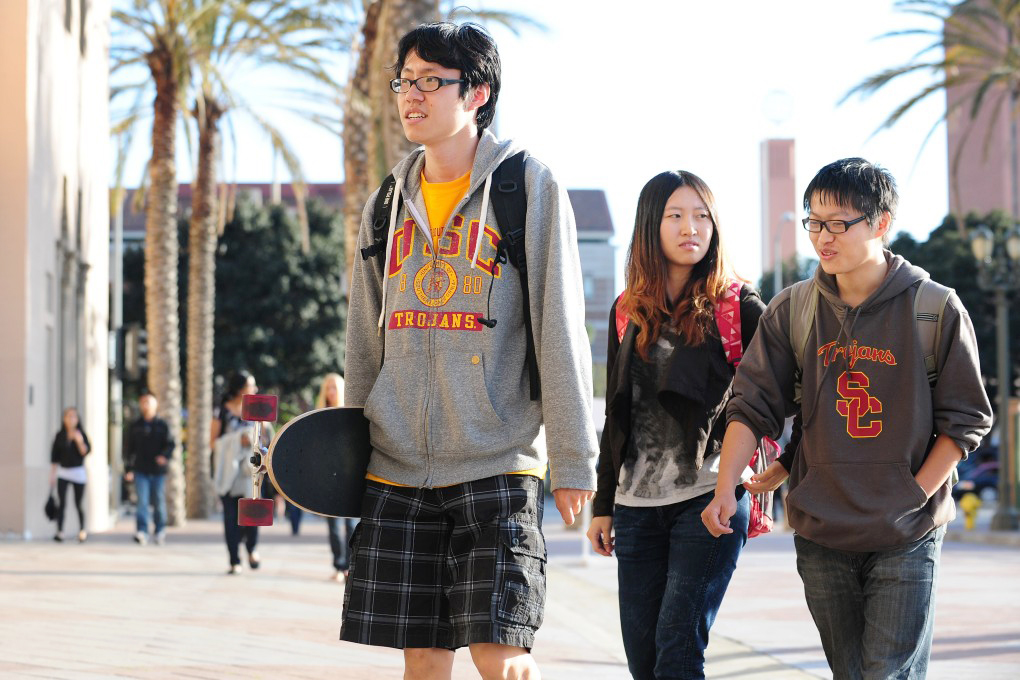 ট্রাম্পের হুমকি-ধমকির পর হার্ভার্ডে চীনা শিক্ষার্থী ভর্তি উল্টো বেড়েছে