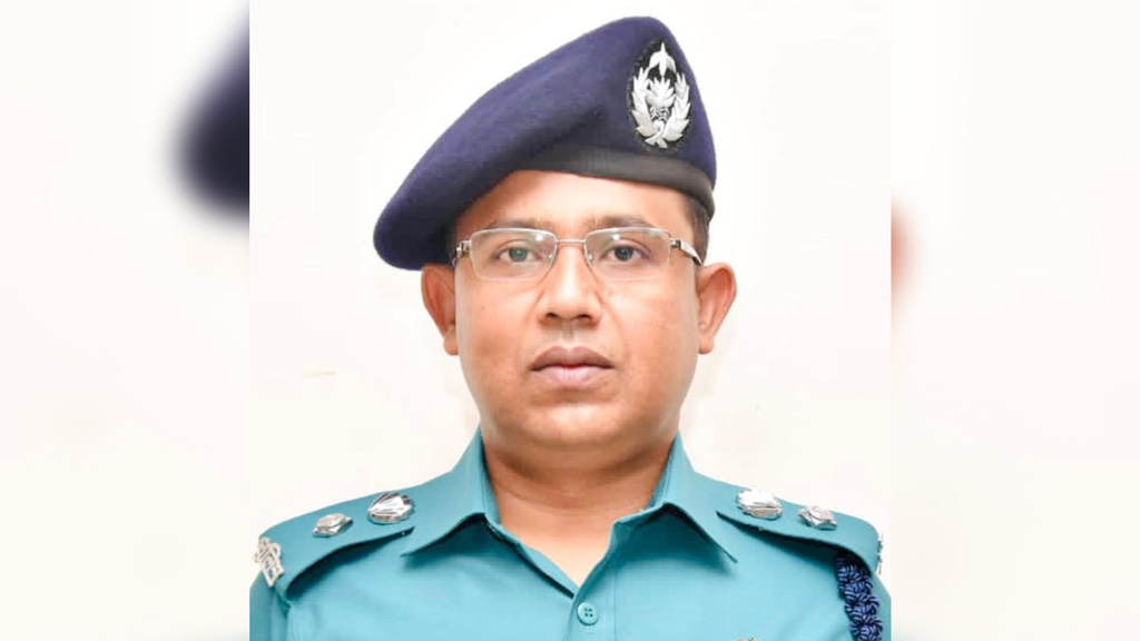 কর্মস্থলে অনুপস্থিত, বরখাস্ত ডিআইজি হাসানুজ্জামান