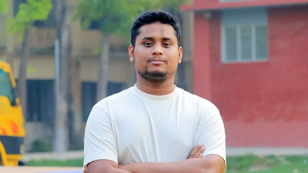 হাসনাতকে সমর্থন জানিয়ে সরে দাঁড়ালেন খেলাফত মজলিসের প্রার্থী