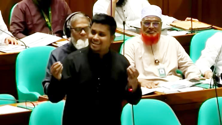 জনগণের কাছে যেতে সংসদে গাড়ি চাইলেন হাসনাত